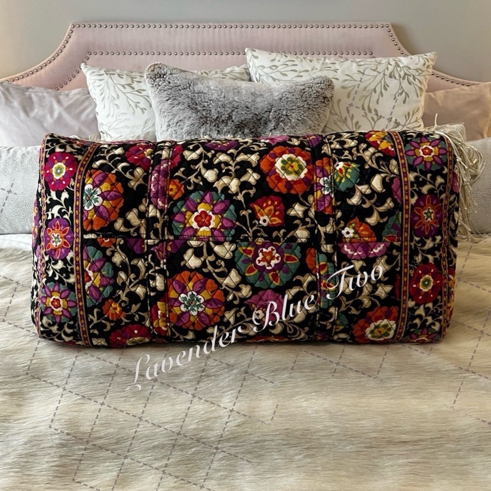 VERA BRADLEY Suzani XL 2011 Duffle Bag Black Purple Gold Floral Y2K Travel Quilt - Picture 10 of 13
